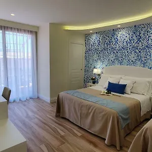 Ines 3*, Giardini-Naxos Włochy